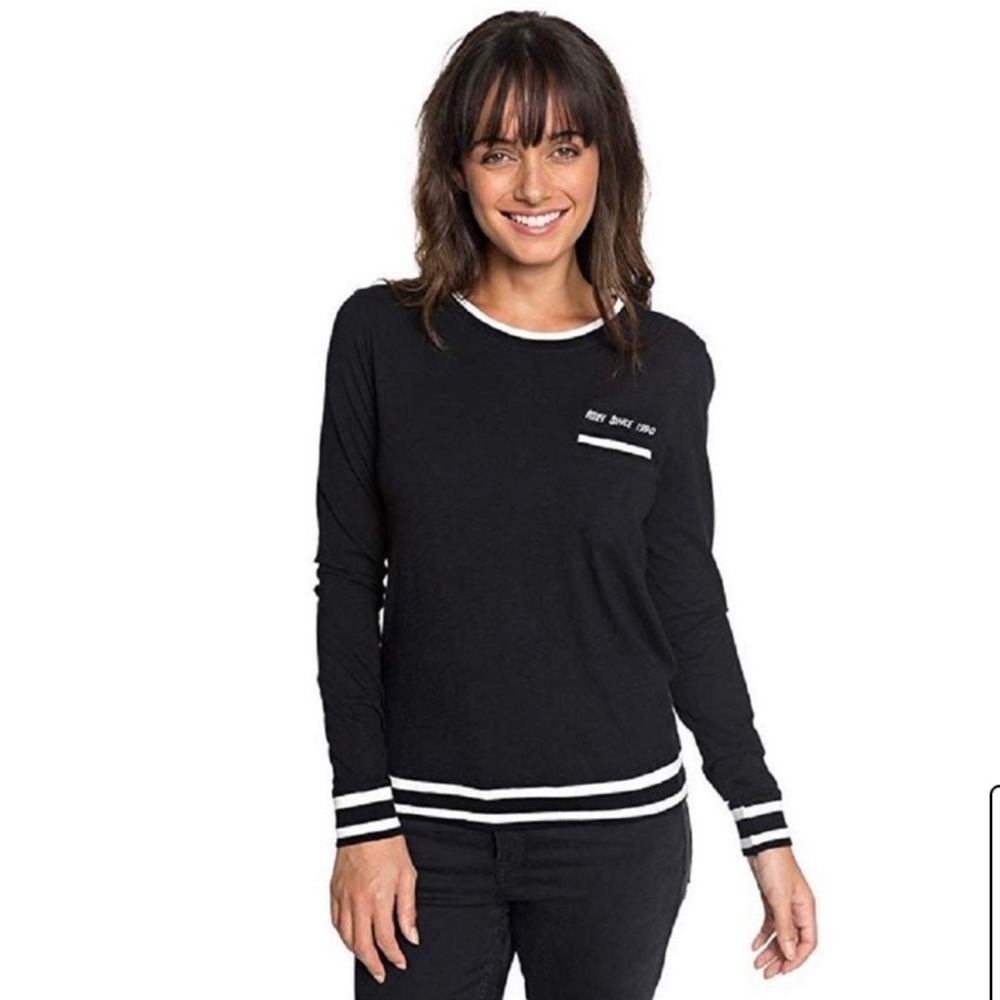 Roxy Mountain & Waves Next Vacation LS Top. Size Medium.